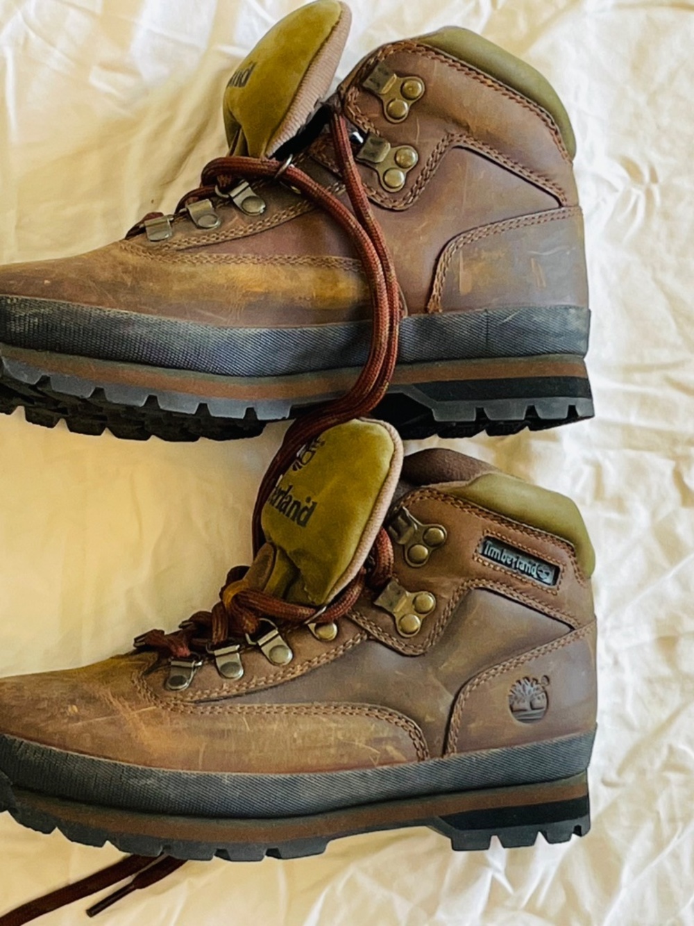 boots - Picture 2 of 3